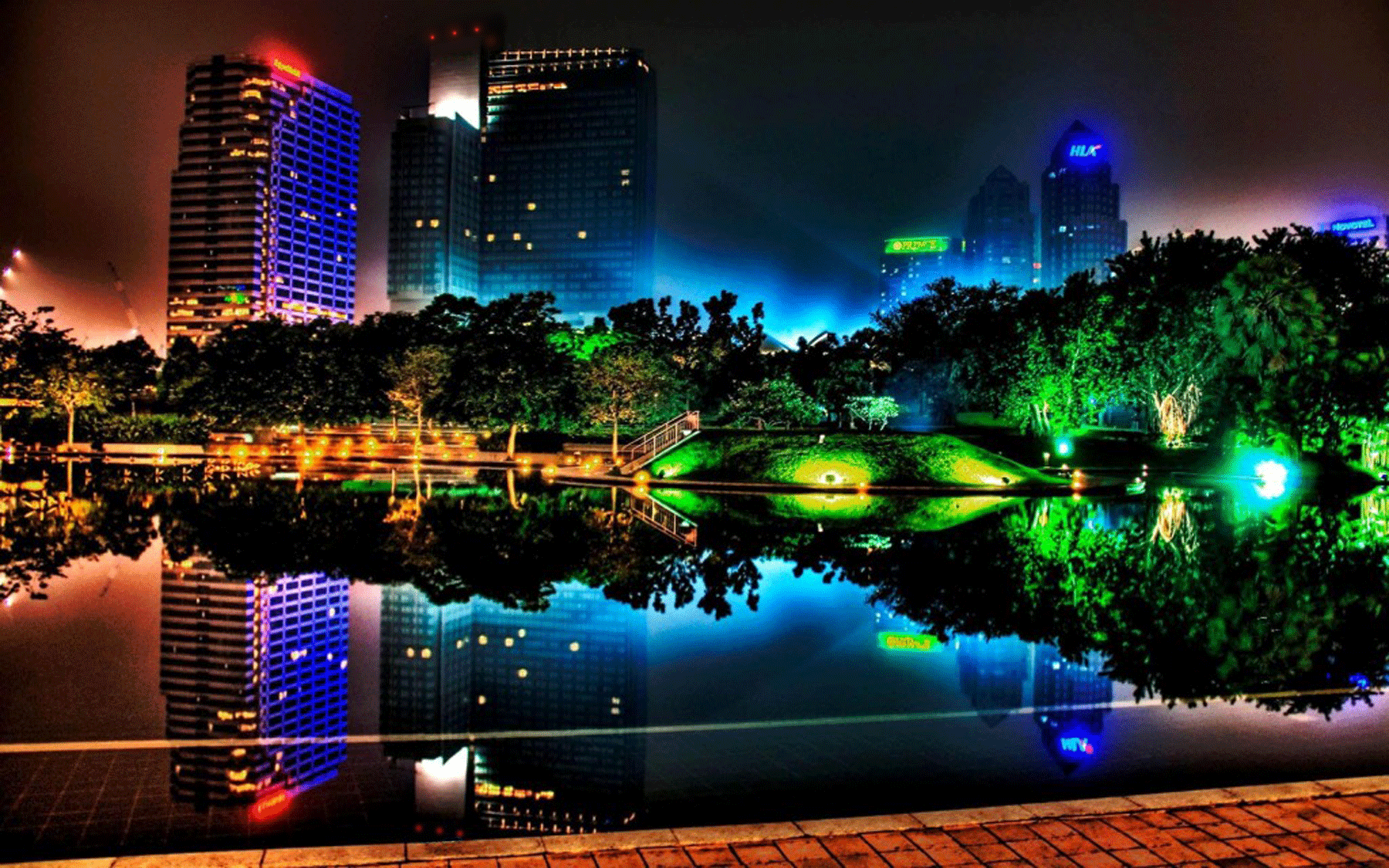 Day-glow-Miami-45623830921
